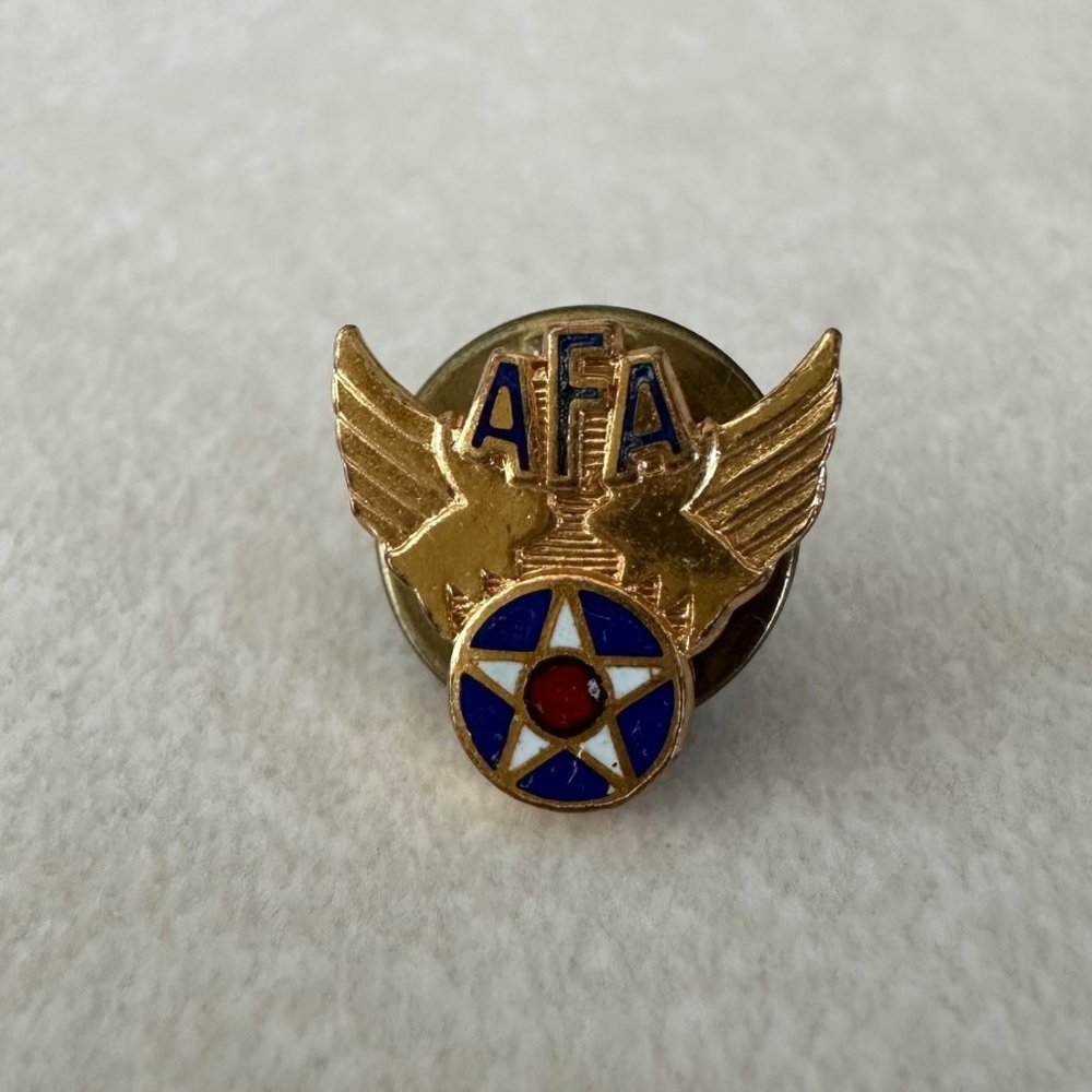 U.S. Air Force Association AFA gold tone blue red enamel tie tack lapel pin